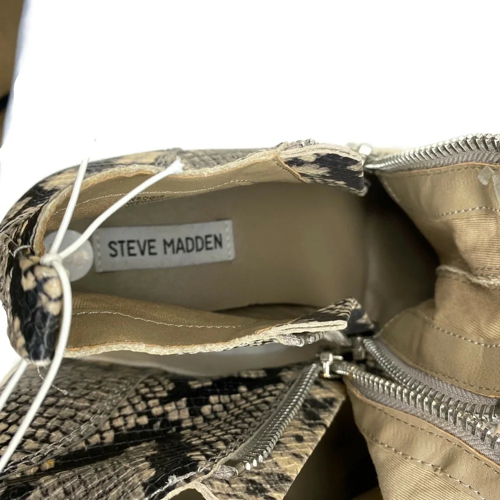 Steve Madden Zip Wedge Snake Skin Print Sneakers Round Toe Like New size 8